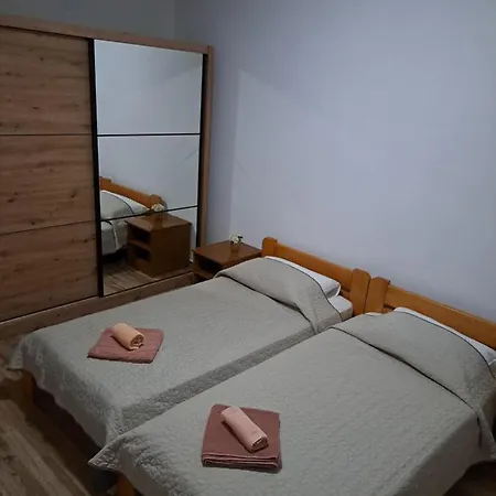 Zlatko Apartment *