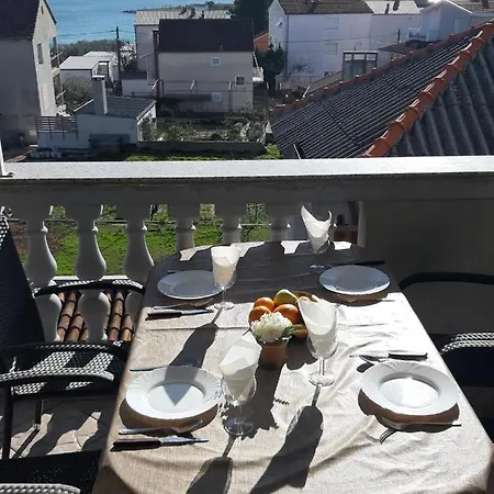 Zlatko Apartment *