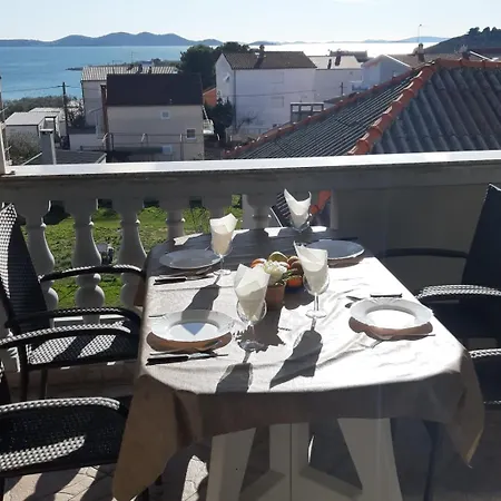 Zlatko Apartment